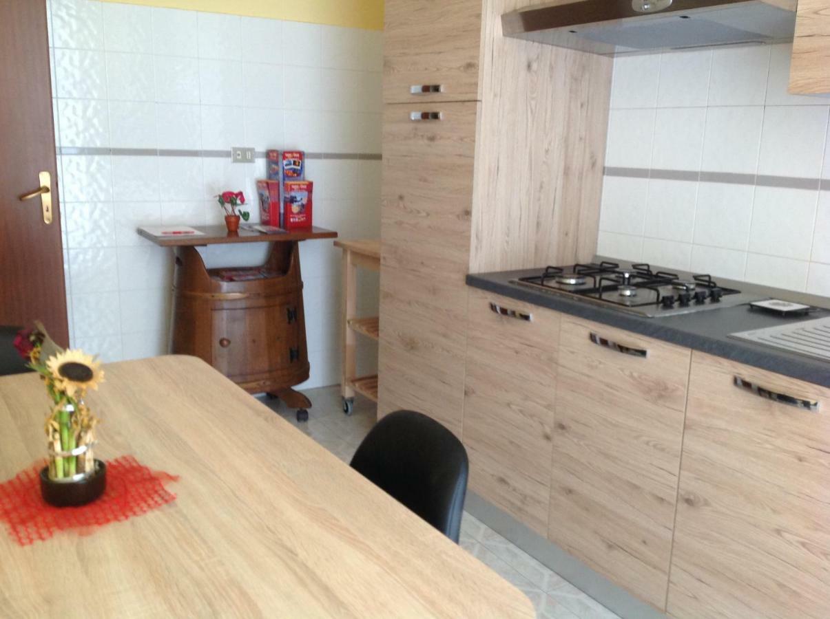 Casa Riolo Apartment Ачиреале Екстериор снимка