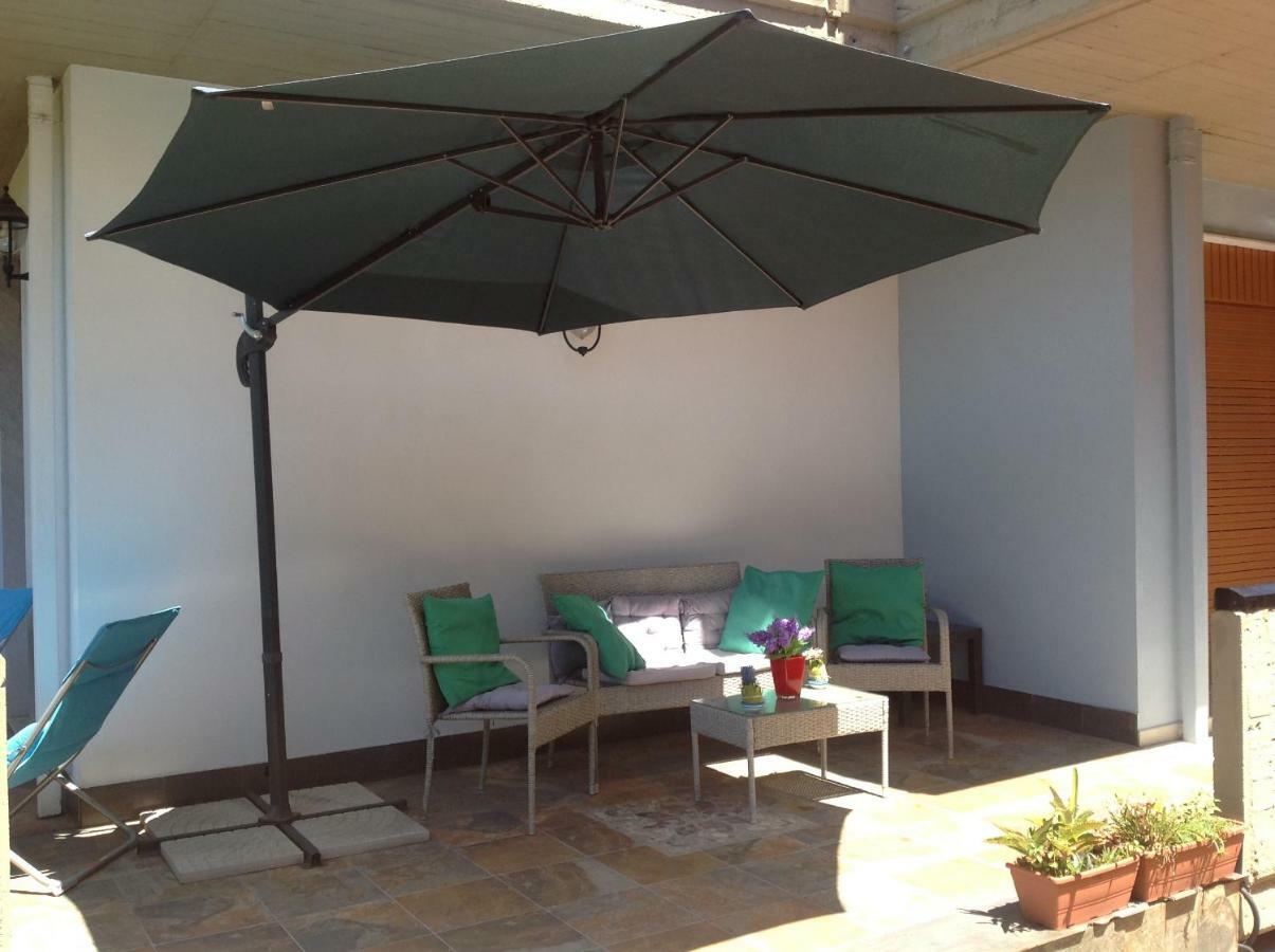 Casa Riolo Apartment Ачиреале Екстериор снимка