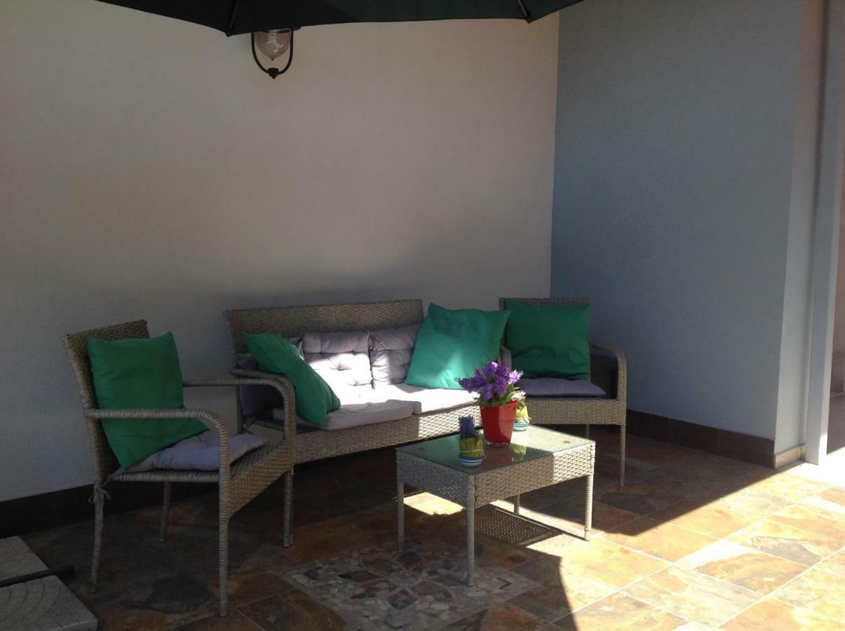 Casa Riolo Apartment Ачиреале Екстериор снимка