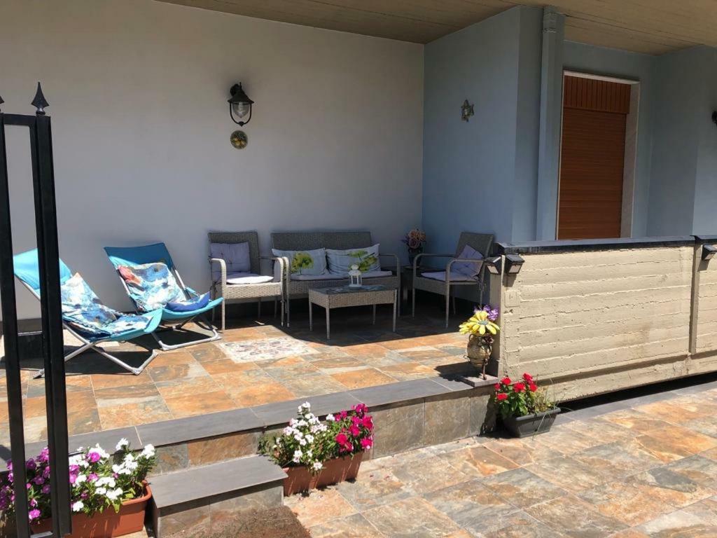 Casa Riolo Apartment Ачиреале Екстериор снимка